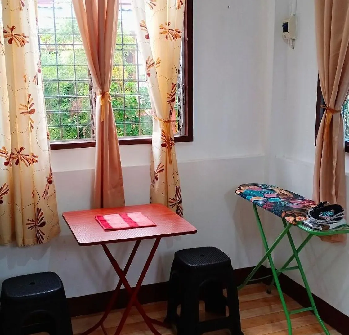 Alora Jedel Tiny Transient House In Dauis Bohol 아파트